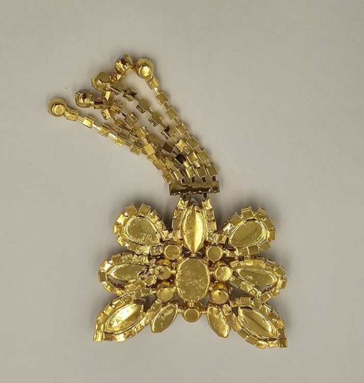 1000001167-1000×1050